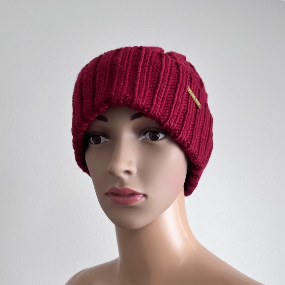 Michael Kors Women’s Burgundy Cable-Knit Hat - Picture 2 of 8